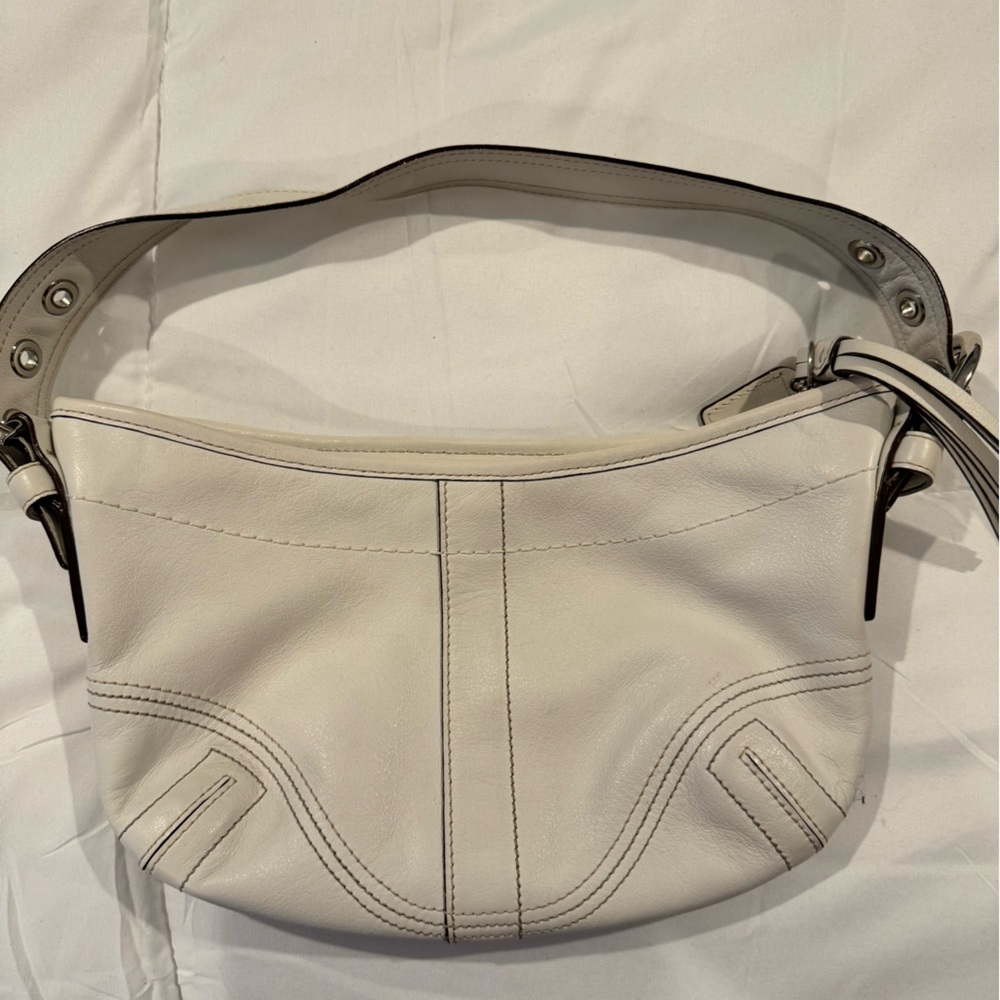 COACH Vintage White Soho Boho Shoulder Bag